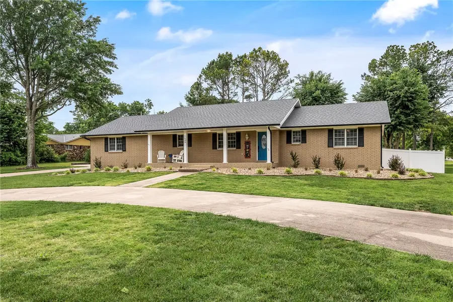 1609 SW 2nd Street, Bentonville, AR 72712 - #2