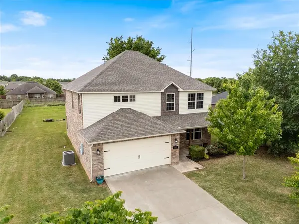 4207 SW Brownstone Avenue, Bentonville, AR 72712