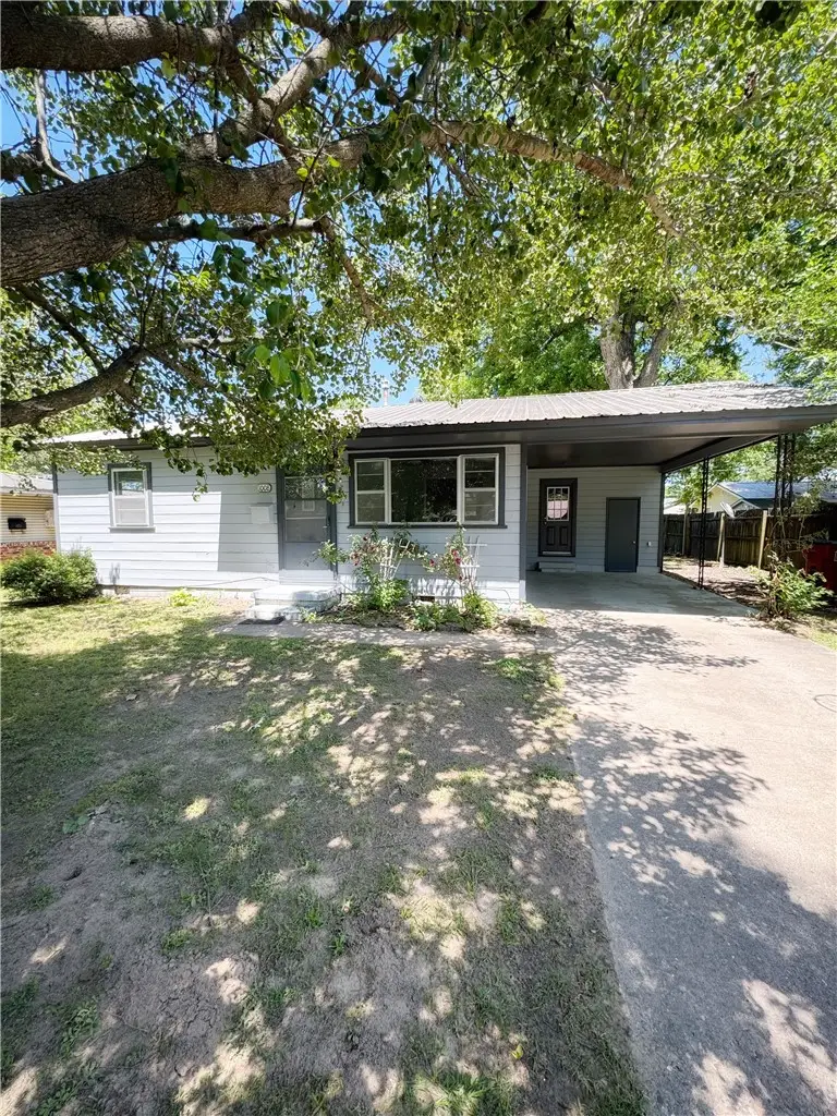 1008 N 4th Street, Dardanelle, AR 72834 - #1