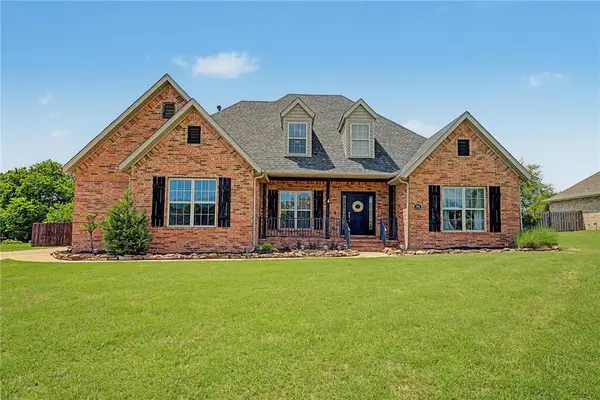 985 Aylesbury Lane, Cave Springs, AR 72718