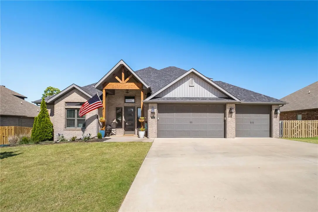 702 E Valley Lane, Elm Springs, AR 72762 - #1