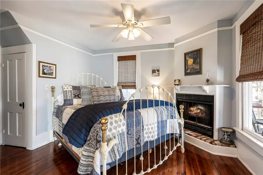 174 Spring Street, Eureka Springs, AR 72632 - #3