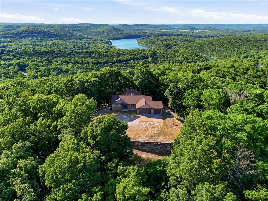 40 Twin Peak Drive, Holiday Island, AR 72631 - #3