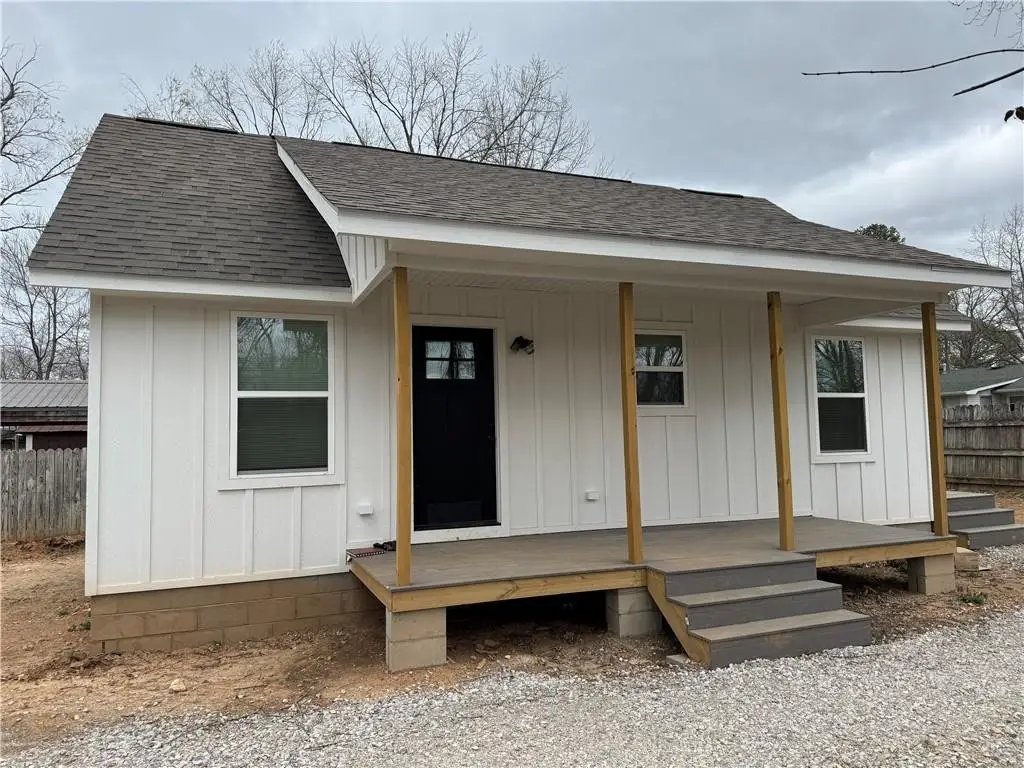 313 Douglas Street, Berryville, AR 72616 - #1