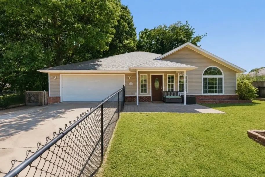 20782 Lakeshore Drive, Springdale, AR 72764 - #1