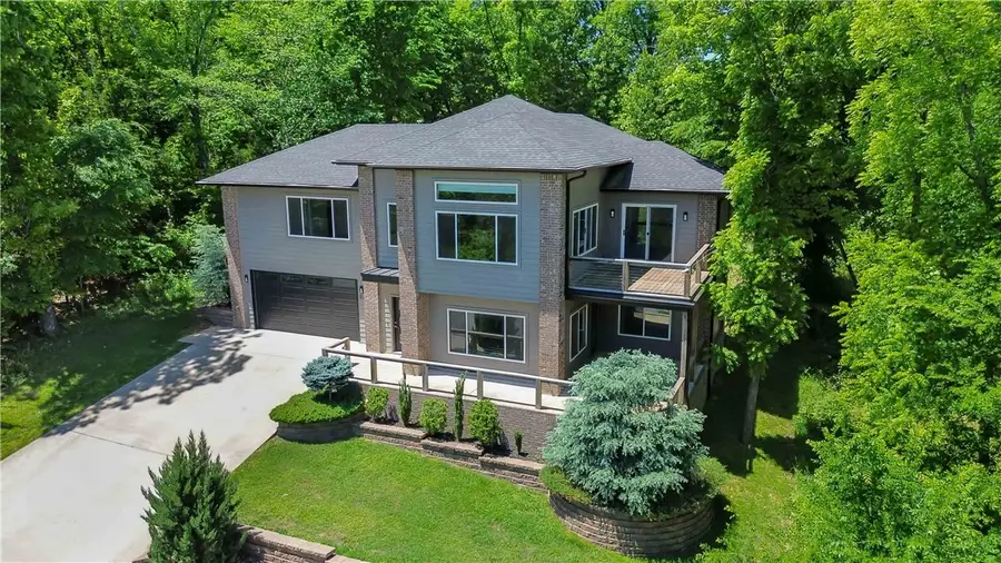 53 Chelmsworth Drive, Bella Vista, AR 72715 - #3