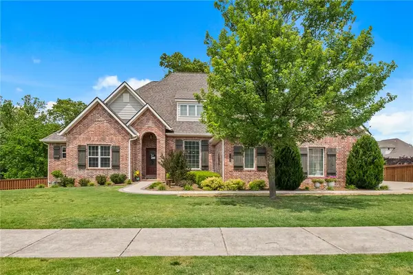 1302 NW Hermanus Street, Bentonville, AR 72712