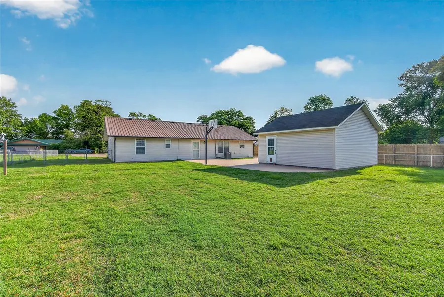 155 Frost Street, Pea Ridge, AR 72751 - #2
