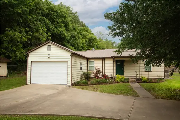 8504 Goose Creek Road, Fayetteville, AR 72704