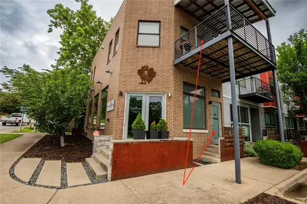 390 W 5th Street #2, Fayetteville, AR 72701