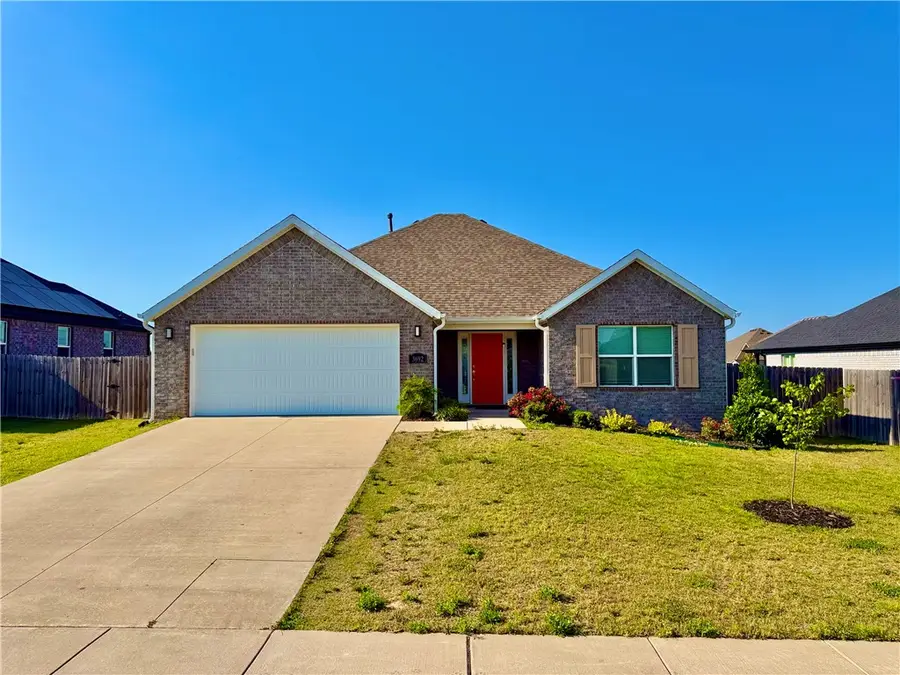 3692 Avon Avenue, Springdale, AR 72764 - #3