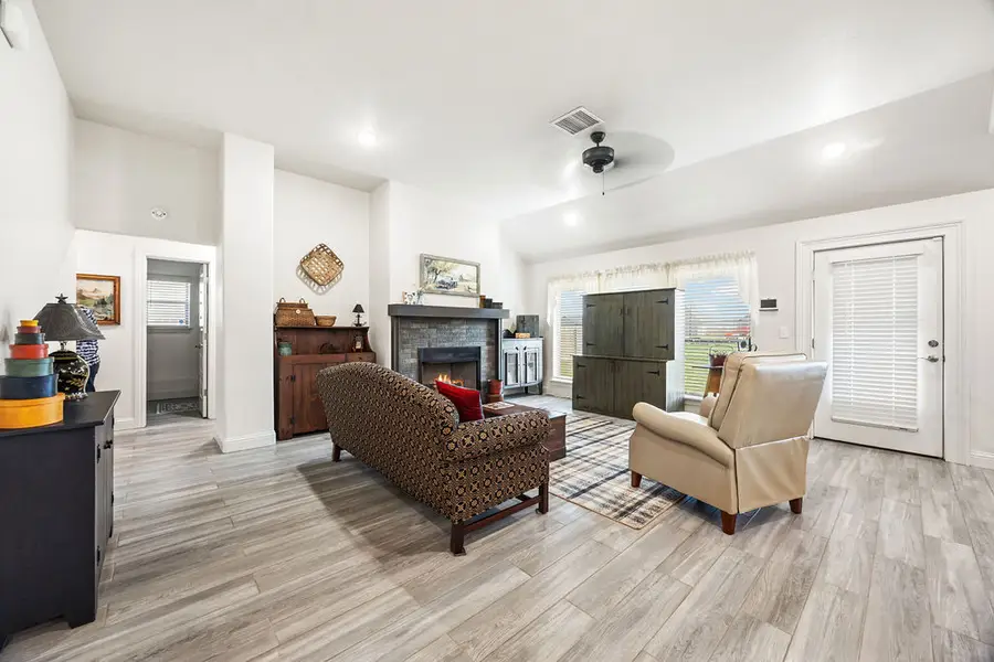 903 Lawlis Road, Siloam Springs, AR 72761 - #3