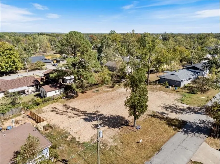 802 NW 13th Street, Bentonville, AR 72712 - #2