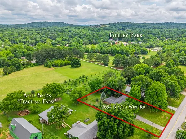 2634 Old Wire Road, Fayetteville, AR 72703