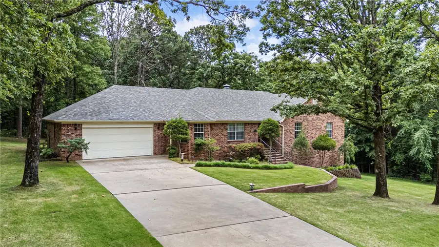 123 Hillcrest Drive, Russellville, AR 72802 - #2
