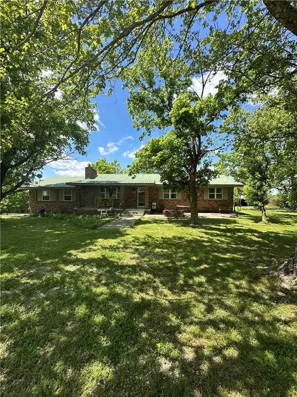 13074 Nc 2700, Compton, AR 72624