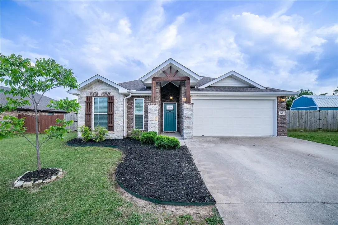 825 NW 64th Avenue, Bentonville, AR 72713 - #1