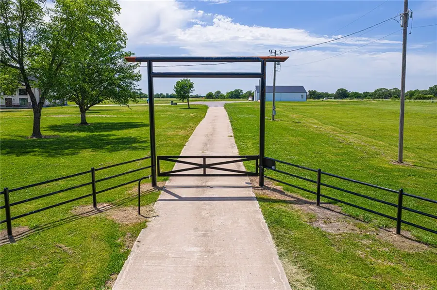 13917 Highway 82, Tahlequah, OK 74464 - #2