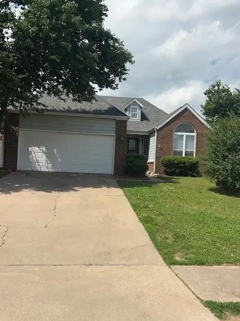 518 Clearwood Avenue, Springdale, AR 72764