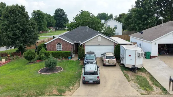 901 Fieldstone Court, Centerton, AR 72719