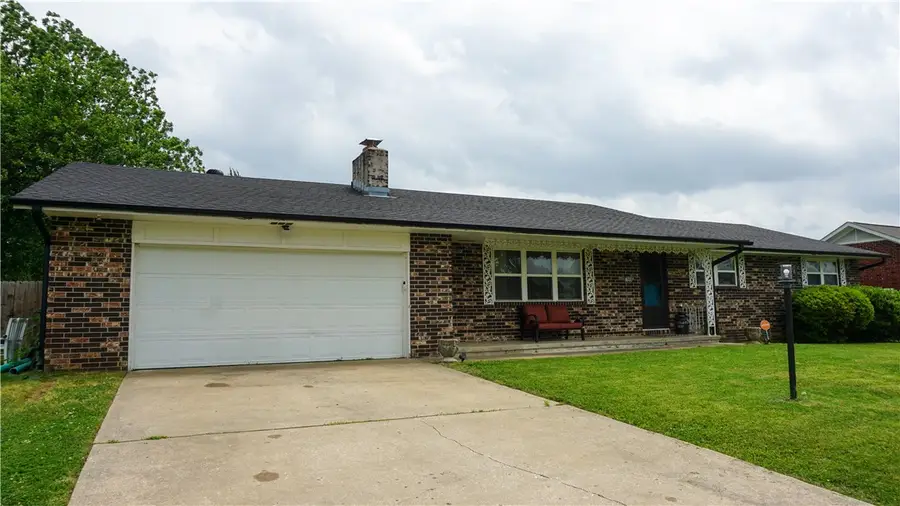 1909 S 11th Street, Rogers, AR 72758 - #2