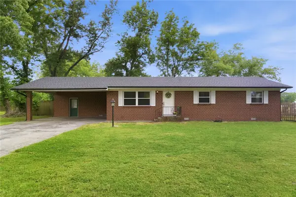 204 Kimberly Lane, Rogers, AR 72756