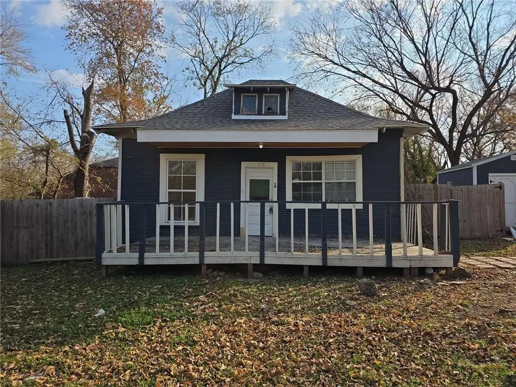 115 N Britt Street, Siloam Springs, AR 72761 - #1