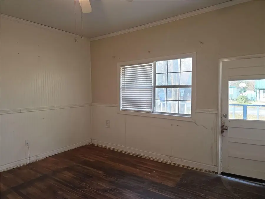 115 N Britt Street, Siloam Springs, AR 72761 - #2