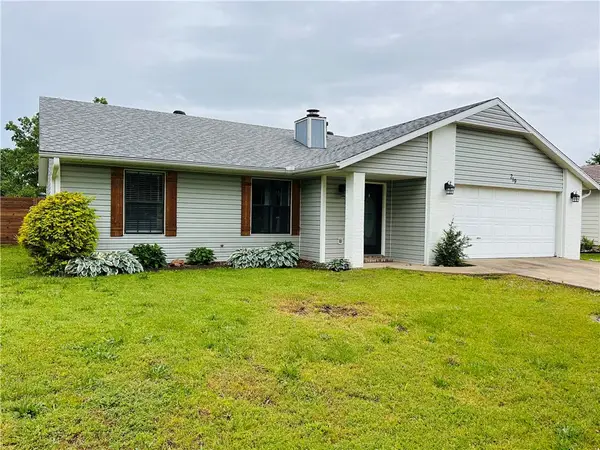 219 Winesap Lane, Bentonville, AR 72712