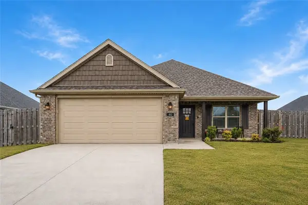 61 Manhattan Way, Fayetteville, AR 72704