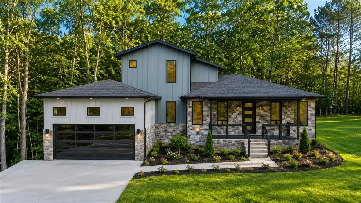 2 Uist Circle, Bella Vista, AR 72715 - #1