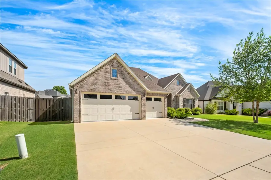 1502 Ridgewood Avenue, Lowell, AR 72745 - #2