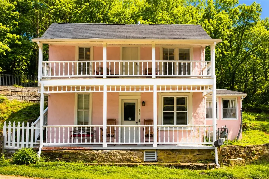 216 N Main Street, Eureka Springs, AR 72632 - #2