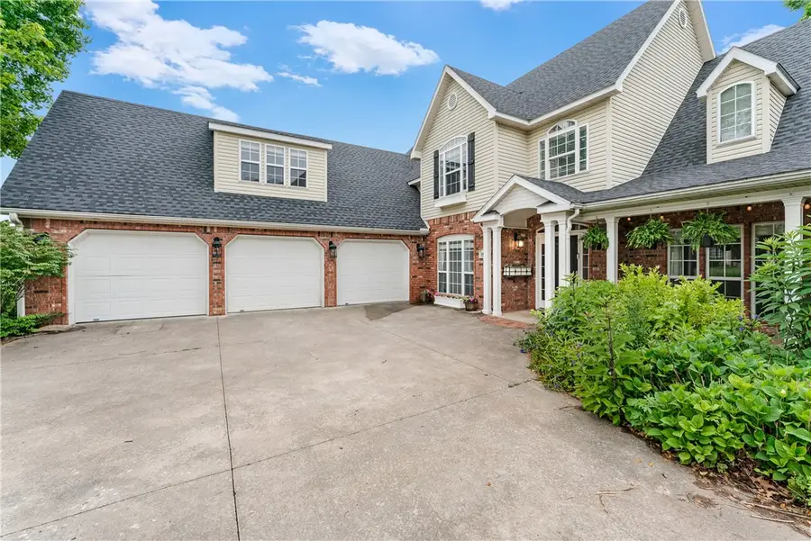 2490 N Middleton Way, Fayetteville, AR 72703 - #2