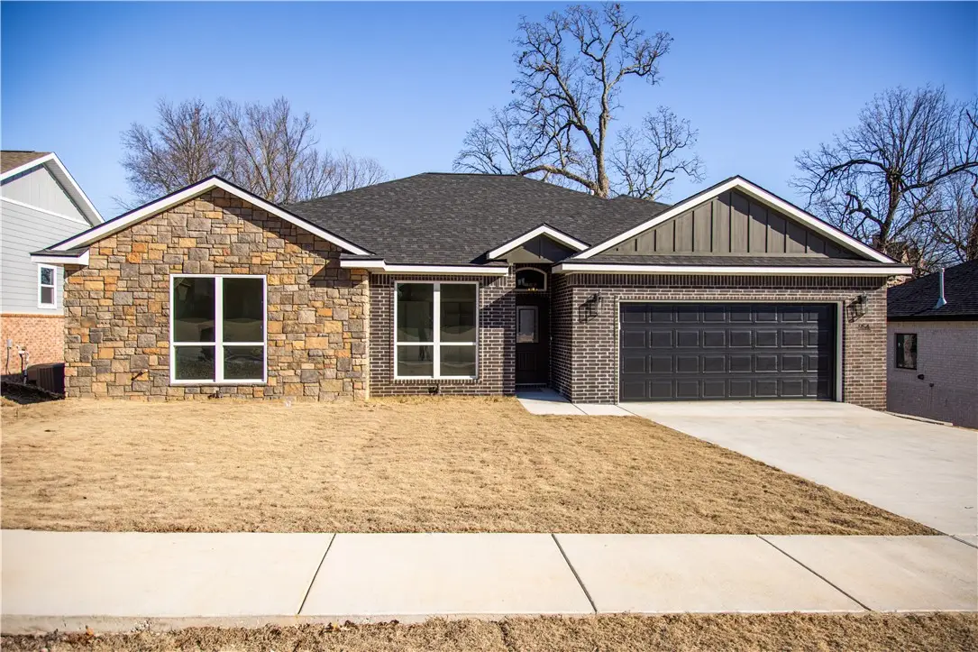 1013 Glass Street, Cave Springs, AR 72718 - #1