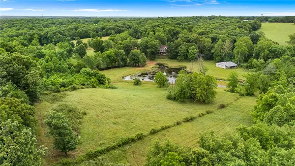 8008 Blackberry Way, Decatur, AR 72722