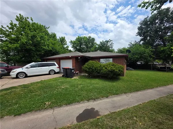 2507 Jill Circle #A & B, Springdale, AR 72762