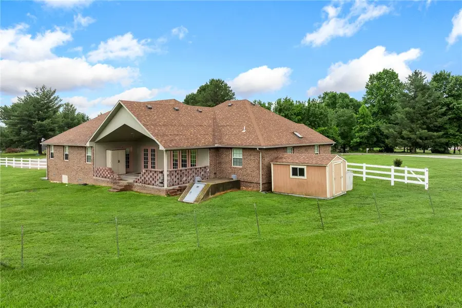 4516 Briarwood Drive, Harrison, AR 72601 - #3