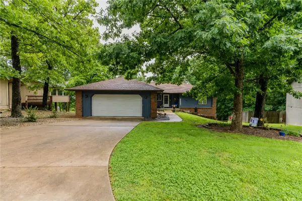 135 Mayfair Drive, Bella Vista, AR 72715