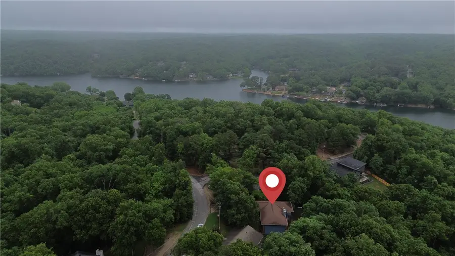 135 Mayfair Drive, Bella Vista, AR 72715 - #2
