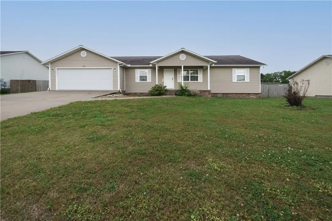 1303 Sunset Boulevard, Berryville, AR 72616 - #1