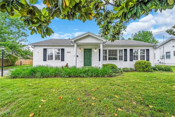 305 S Dixieland Road, Rogers, AR 72758
