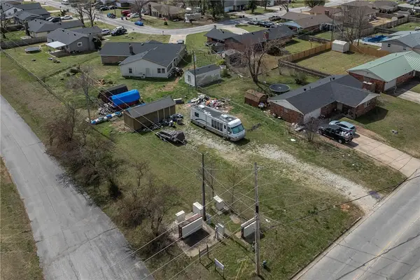 Lot 1 W Oak Street, Rogers, AR 72758