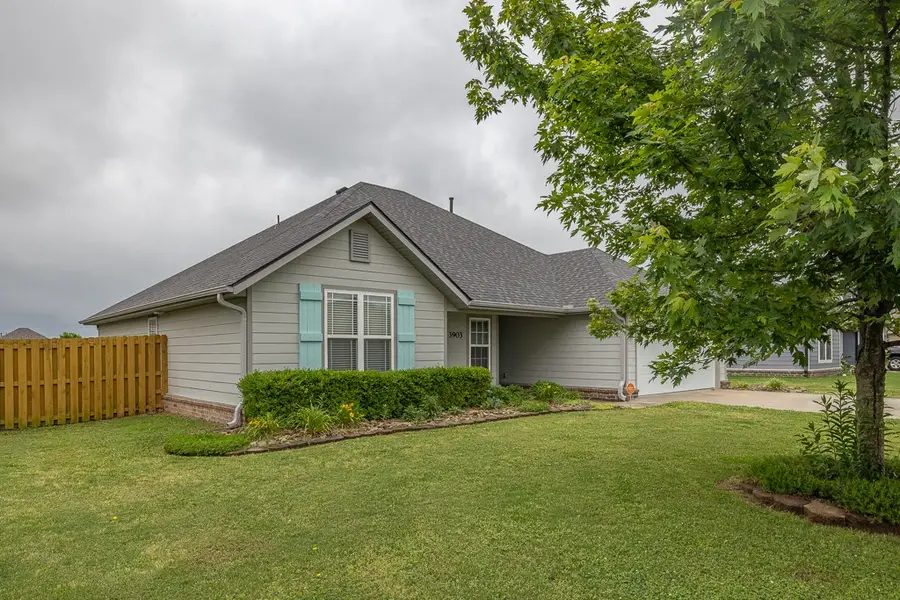 3903 Grand Valley Drive, Springdale, AR 72764 - #2