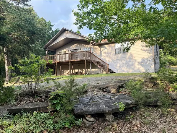 94 Valley Drive, Holiday Island, AR 72631
