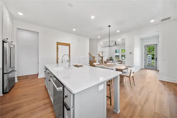 825 NW 14th Street, Bentonville, AR 72712