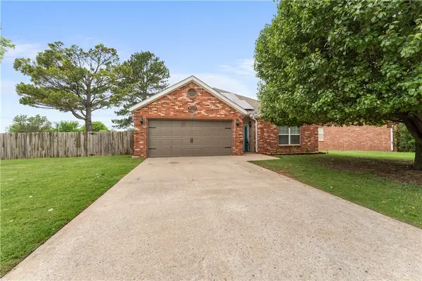 3280 Grainger Circle, Springdale, AR 72764