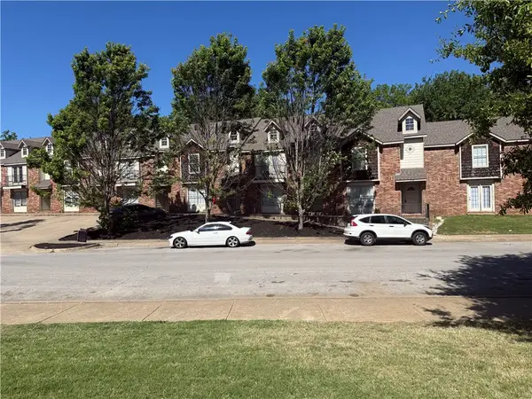 1763-1791,1750,1754,1790 N Chestnut Avenue, Fayetteville, AR 72703