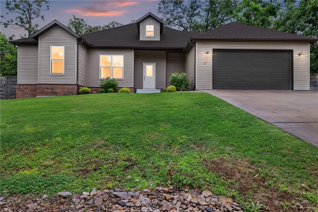 17 Worth Place, Bella Vista, AR 72715 - #1