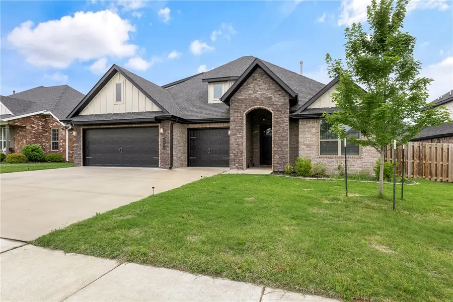 1411 Ocean Drive, Centerton, AR 72719 - #2